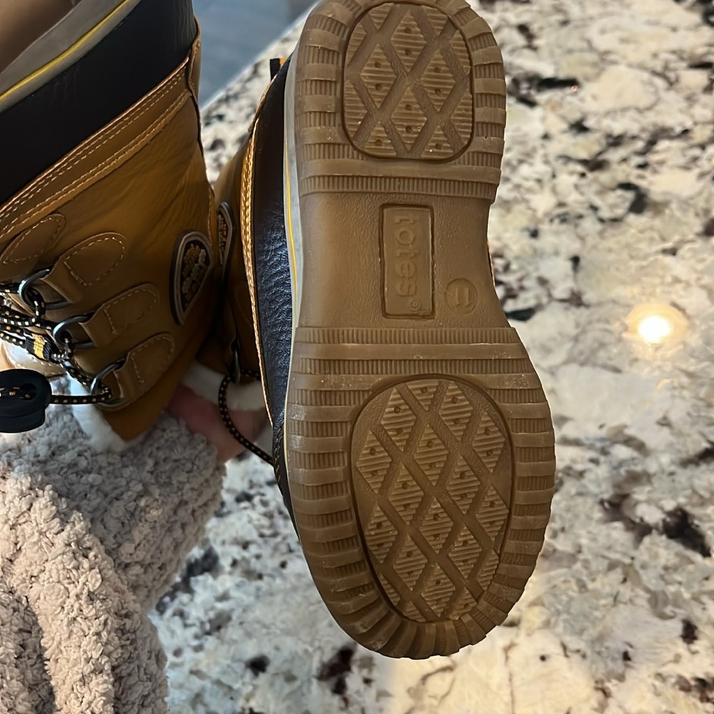 totes Drake Boys' Winter Boots - Picture 5 of 5